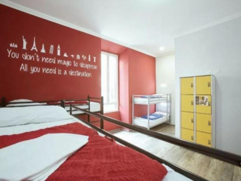 Alessandro Palace & Bar Albergue Roma