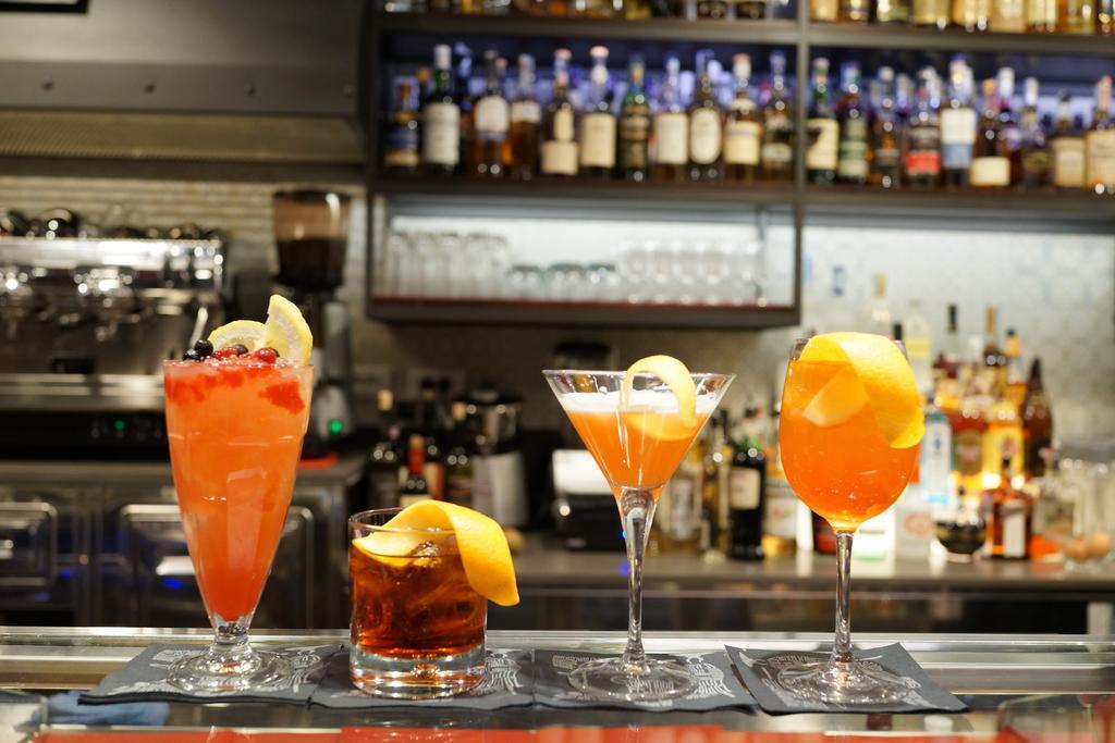 Alessandro Palace & Bar Albergue Roma
